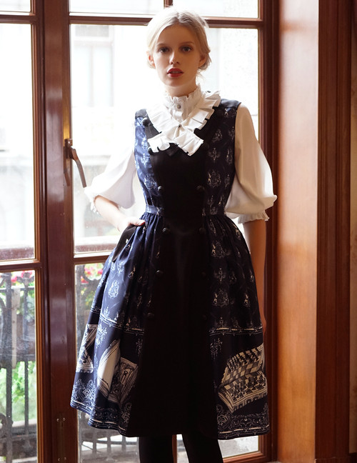 Model Show
(blouse: TP00167, petticoat: UN00026) Model Show
(blouse: TP00167, petticoat: UN00026)