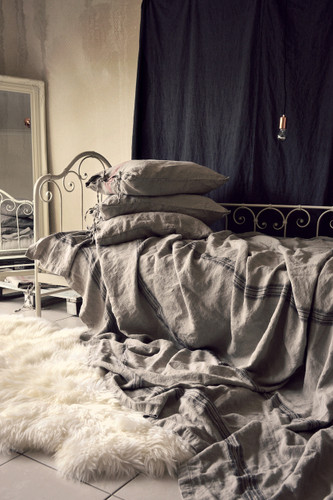 Vintage Grainsack Heavy Linen Coverlet⎮Bed cover, Black stripe