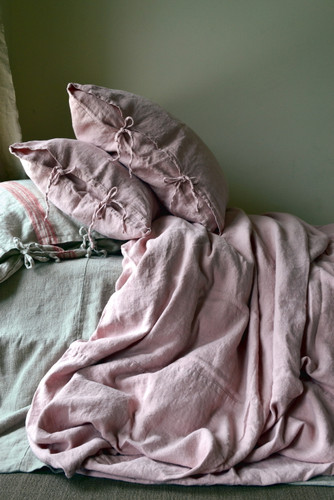 Rose Quartz Rustic Heavy weight linen pillow case with ties