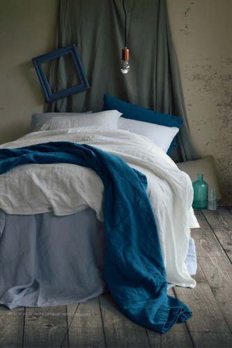 Pure Elegance, Bright white stonewashed linen duvet/quilt cover