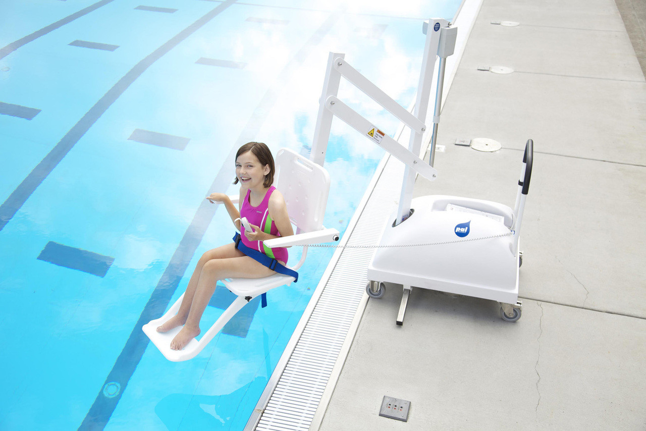 S R Smith PAL Disabled Lift Portable Swimming Pool Hoist -Camping Online Shop pal w girl2 300dpi 13064.1389884763.1280.1280