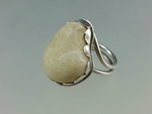 Heart Shaped beach stones ring with yellow quartz beach stone Heart Shaped beach stones ring with yellow quartz beach stone