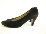 Vintage 1970s Black Suede Salvatore Ferragamo Pump