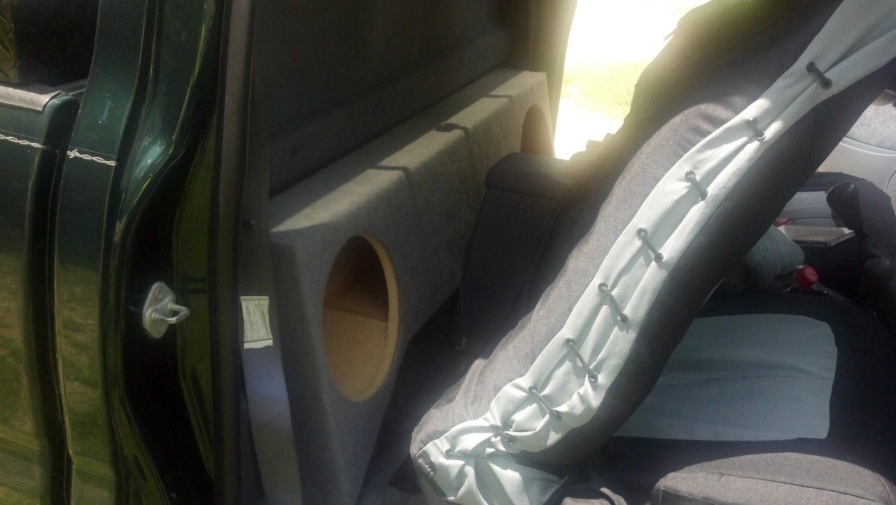 2004 Gmc regular cab truck subwoofer #3