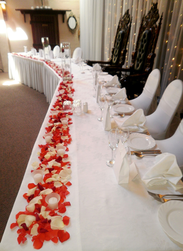 15 Fun Ways to Use Rose Petals at your Wedding Flyboy Naturals