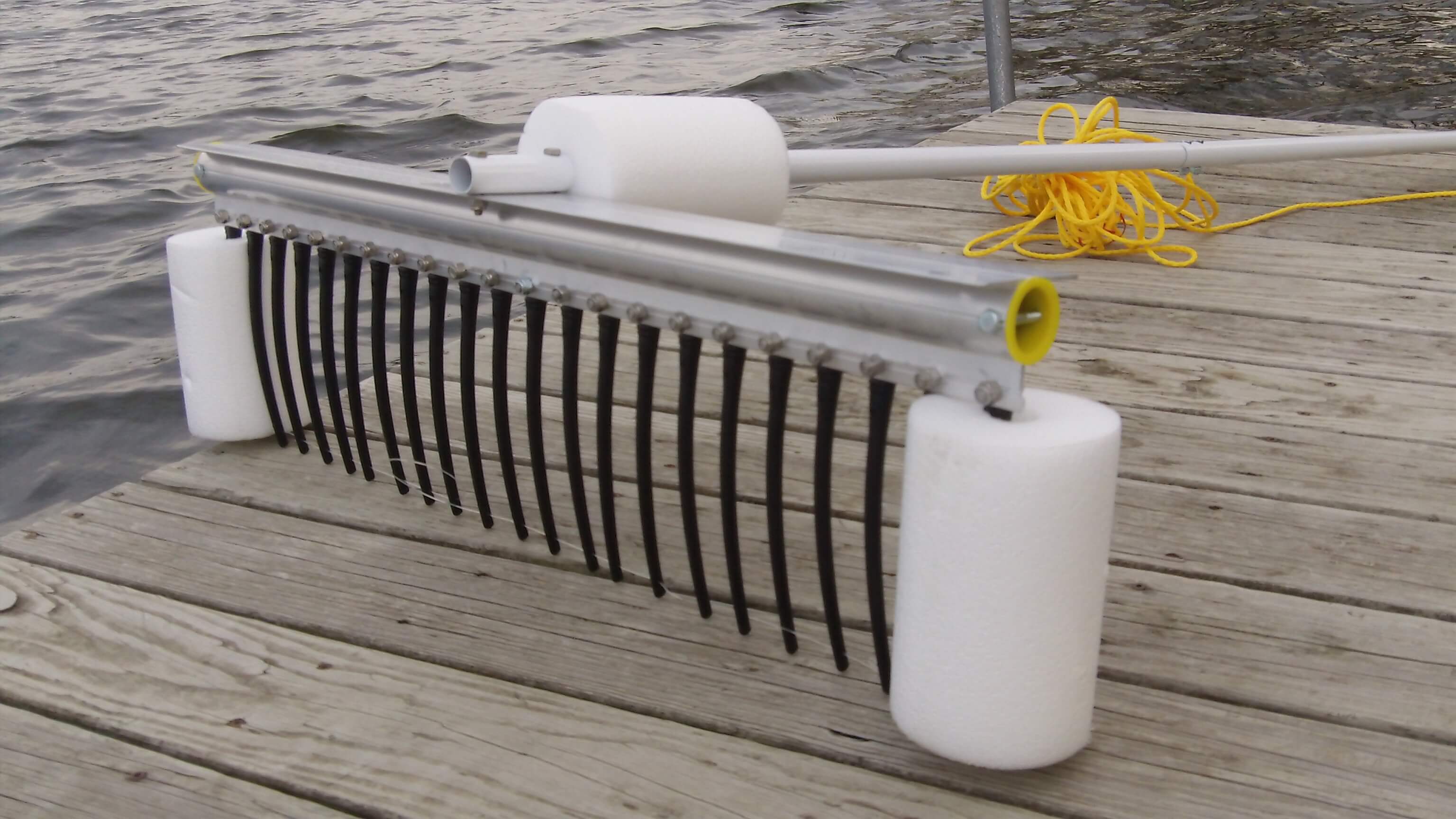 Big Tooth Lake Rake w/ Rope Weeders Digest