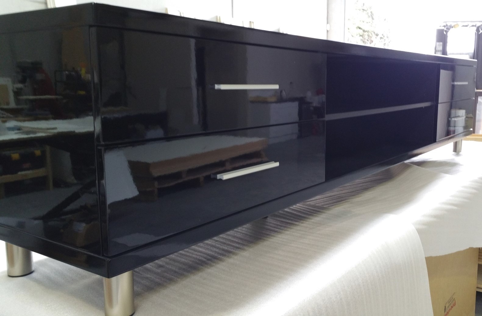 Modern Floating TV Entertainment Units and TV TV Stands for