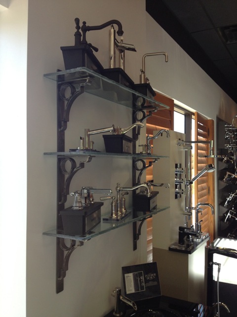 display-linear-shelf-bracket.jpeg display-linear-shelf-bracket.jpeg