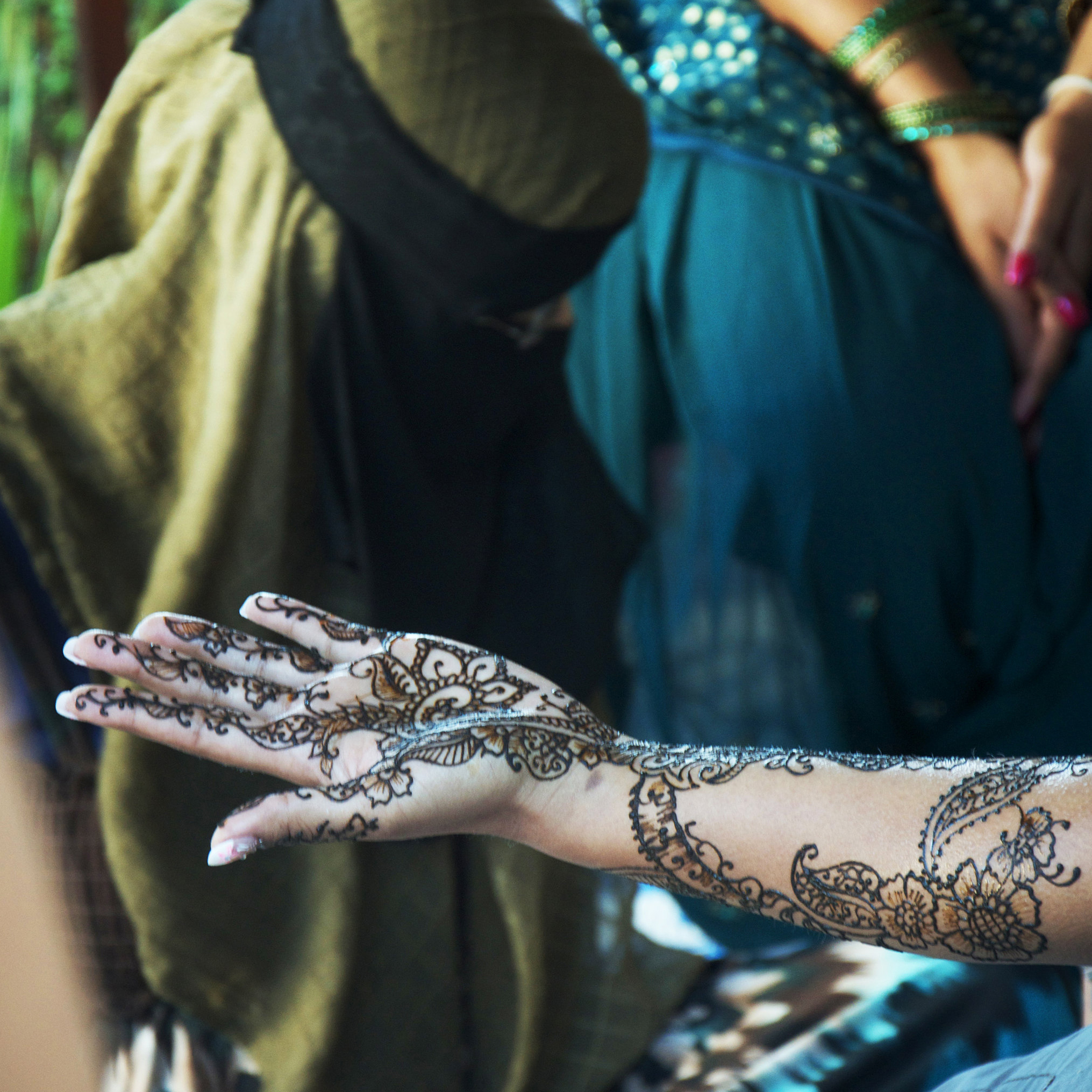 nikidirkweddinghenna_artist