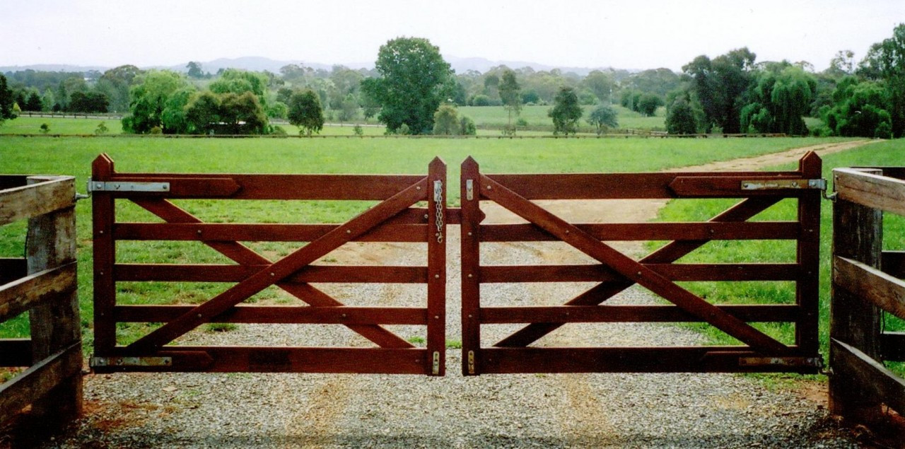 5-Rail Double Farm Gate - 4.2m