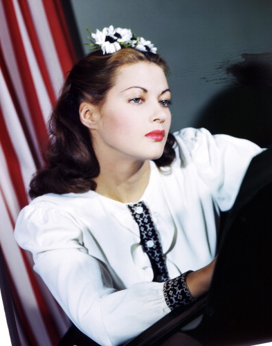 Picture of Yvonne De Carlo
