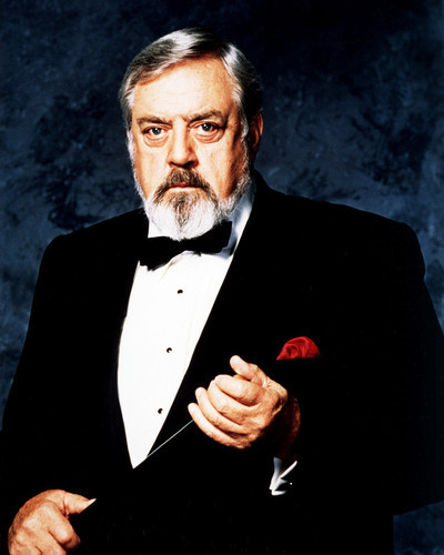 Picture of Raymond Burr in Perry Mason: The Case of the Telltale Talk Show Host