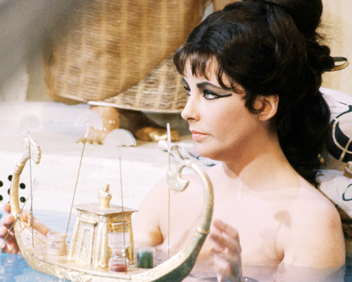 Picture of Elizabeth Taylor in Cleopatra