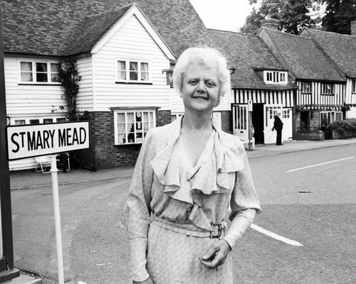 Picture of Angela Lansbury in The Mirror Crack'd