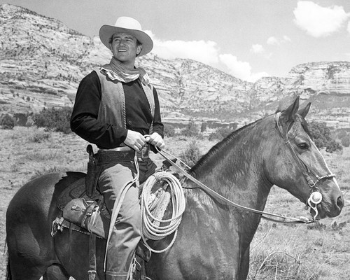Picture of John Wayne in Dark Command