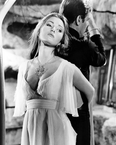 Jane Seymour Live And Let Die Posters And Photos 101122 Movie Store