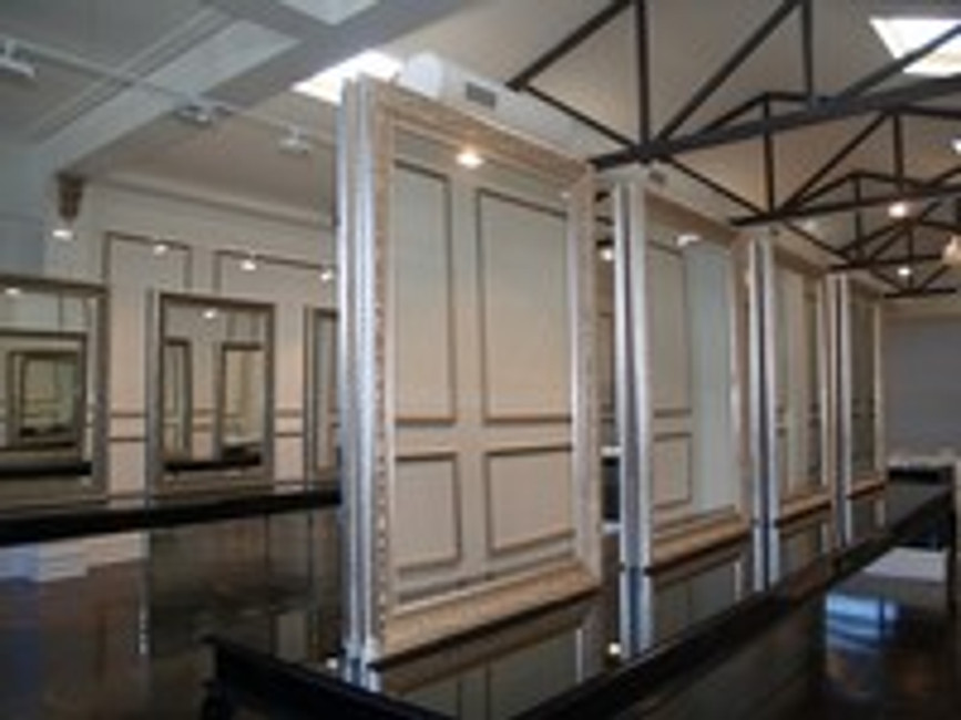Mirrored IN