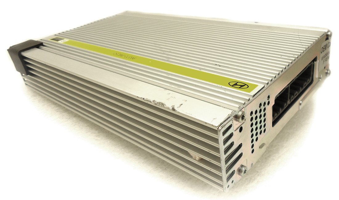 HYUNDAI Genesis LEXICON Sound System Amplifier Amp Radio Audio OEM