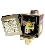Barksdale Series E1H Dia-Seal Piston Pressure Switch, Housed, Single Setpoint, 0.5 to 15 PSI, E1H-G15-BR-V-RD