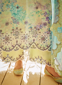 Digital Image PrintKari Suit Karachi 04