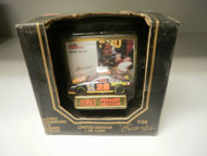 RACING CHAMPIONS 01860 DIECAST NASCAR ERNIE IRVAN #28 1993 PREMIER ED NEW L23