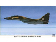 NEW HASEGAWA 00821 FULCRUM GERMAN SPECIAL MODEL KIT- W54