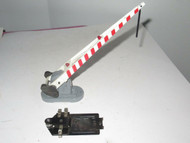 LIONEL - MPC OPERATING CROSSING GATE- 0/027- NO LIGHT - GOOD - M15