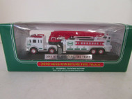 HESS 2010 MINIATURE FIRE TRUCK WITH LADDER MIB DISPLAY BASE WORKS LotD