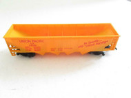 HO TRAINS TYCO - UNION PACIFIC HOPPER - LATCH COUPLERS- EXC. - M14