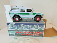 HESS 2004 SPORT UTILITY VEHICLE & MOTORCYCLES VEHICLE LIGHTS UP EXCELLENT LotD