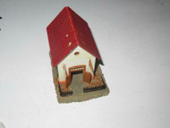 N SCALE- CHURCH - MISSING PARTS- SEE PICS - M55