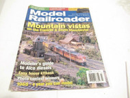 MODEL RAILROADER MAGAZINE - APRIL 2004 - GOOD - HH1