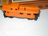 HO VINTAGE FREIGHT CAR TYCO UNION PACIFIC CABOOSE- BXD - NEW- S31A