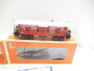 LIONEL 19750 - HOLIDAY MUSIC BAY WINDOW CABOOSE CAR - 0/027- BOXED - HB1