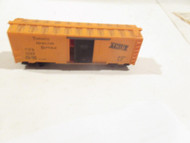 HO SCALE- T.H. & B BOXCAR- DIECAST FRAME- LATCH COUPLERS- GOOD- S31MM