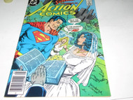VINTAGE COMIC- DC - ACTION COMICS- SUPERMAN & LOUIS LANE MAY 1985 - EXC. - HH1