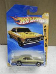 HOT WHEELS- '67 CHEVELLE SS 396- GOLD- 2010 NEW MODLES- NEW ON CARD- L149