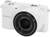 Samsung EV-NX2000BFWUS 20.3 MP Mirrorless Digital Camera with 20-50mm f/3.5-5.6 Lens (White)