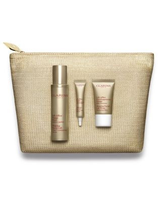 Clarins An attractive gift set containing best-selling products