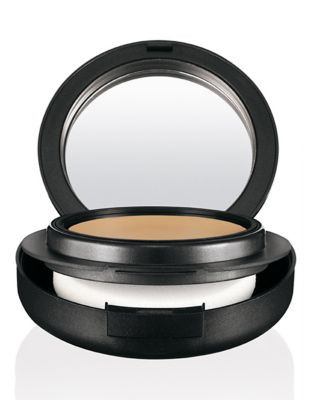 M.A.C Mineralize Foundation SPF 15 - NC37