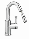 Pekoe Single-Handle Pull-Out Sprayer Kitchen Faucet in Polished Chrome