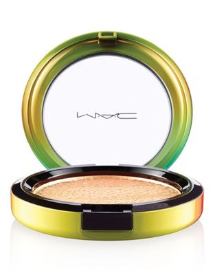 M.A.C Wash and Dry High-Light Powder - FRESHEN UP
