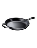 Le Creuset Round 10" Side Spout Skillet - LICORICE - 26CM