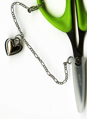 Karen Kay Buckley's Perfect Scissors Protector Connector