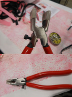 Rubber Tipped Key Fob Pliers 1in wide