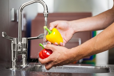 cleaning-vegetables.jpg