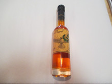Immediately transport your senses to outside cooking over an open flame with this woodsy Smoked Hickory Flavored Extra Virgin Olive Oil. Compliments poultry, ham, ribs, beef roast, vegetables, stews,soups, marinades, and sauces.