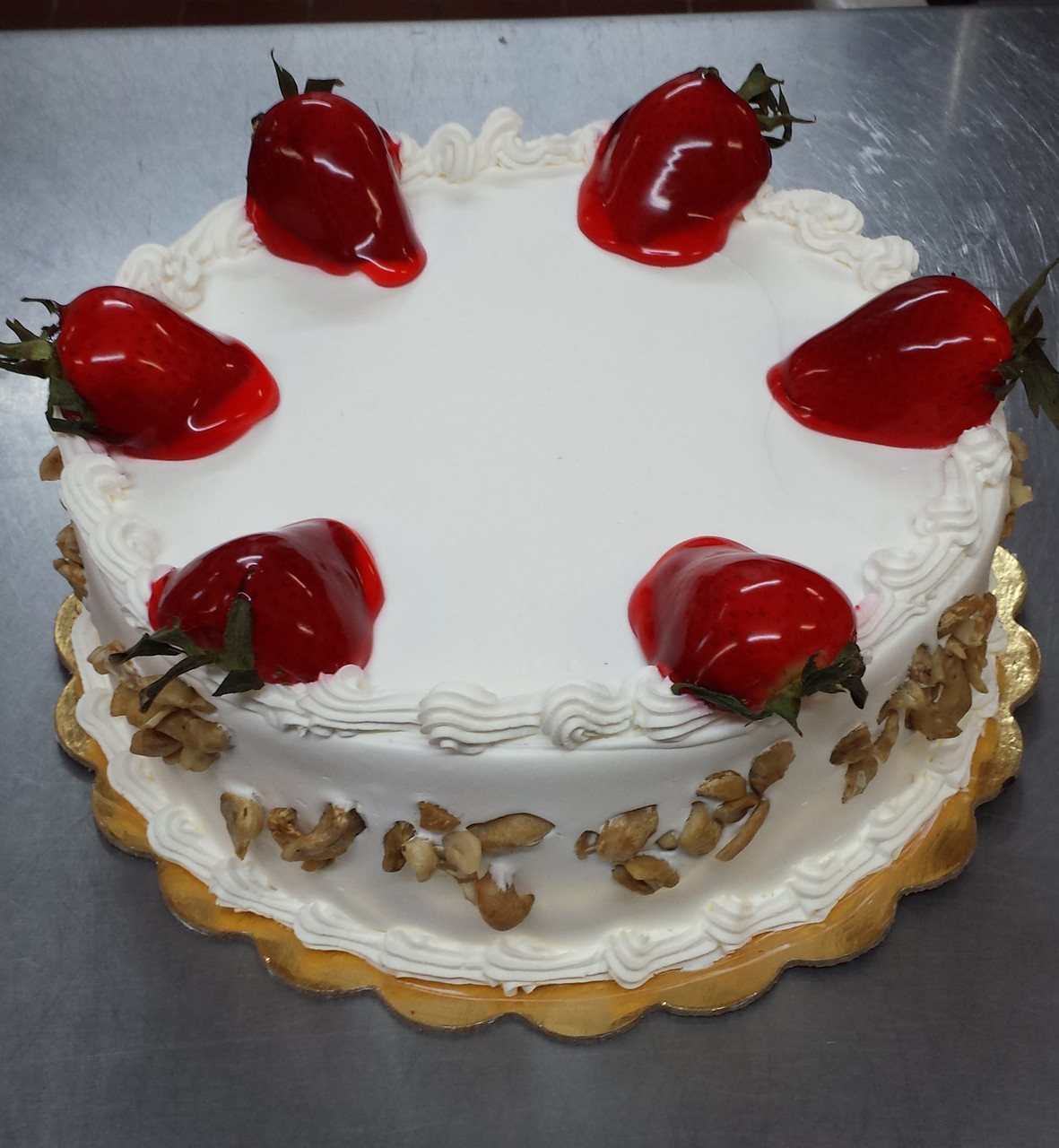Strawberry-Pecan Cake Recipe