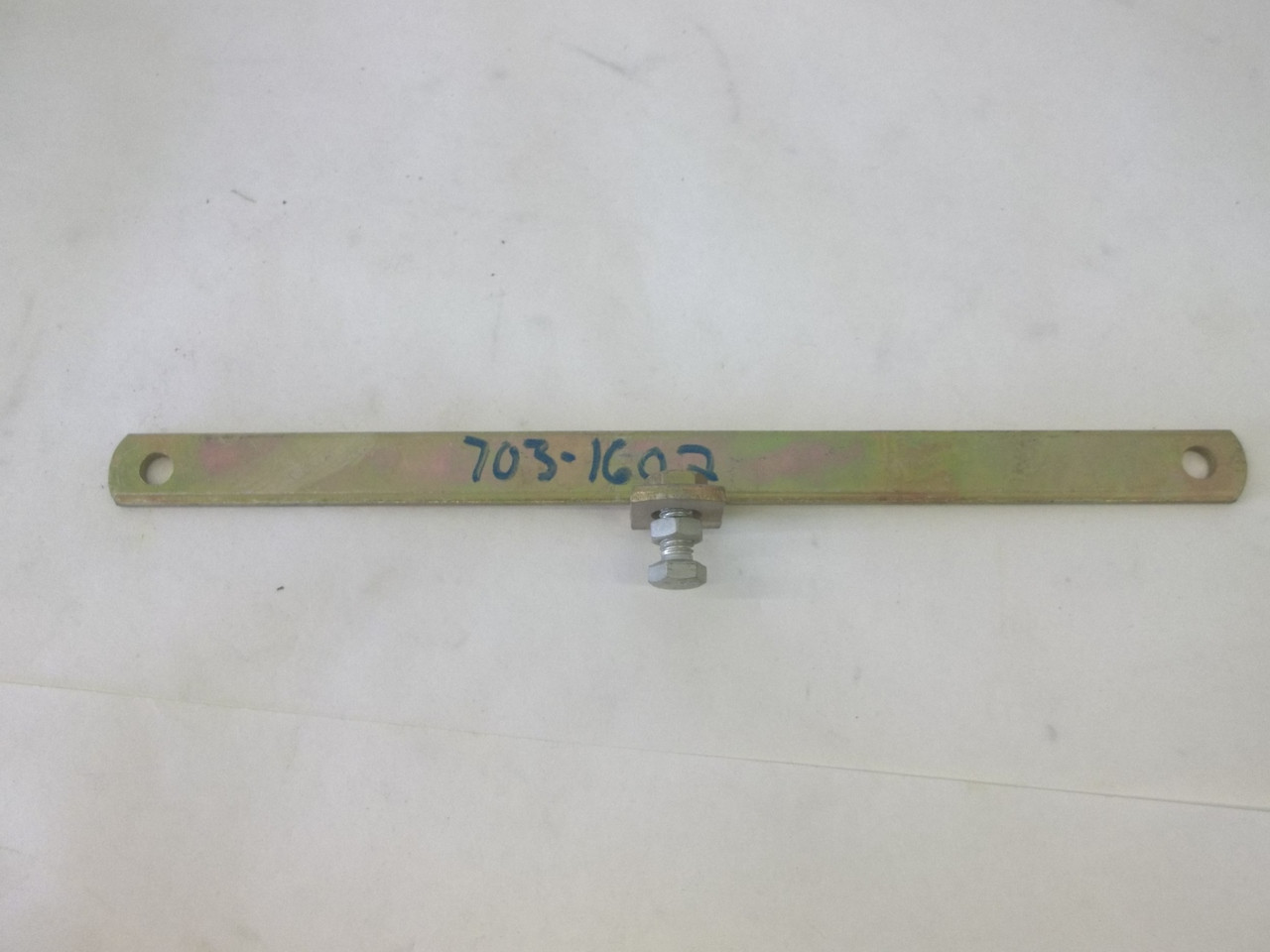 Cub Cadet 1015 1020 1215 1220 1225 1320 1720 1730 Mower Deck Lift Link