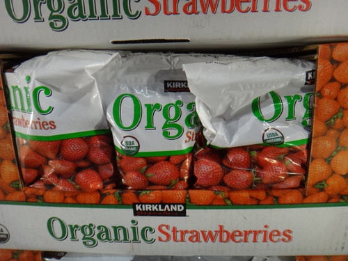 Kirkland Signature Organic Strawberries 1.81 KG | Fairdinks